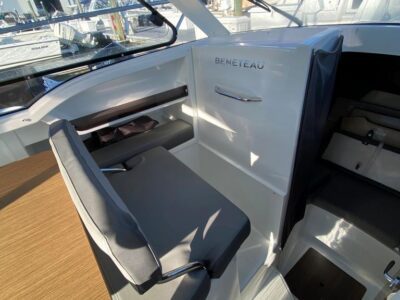 2021-beneteau-antares-23-6