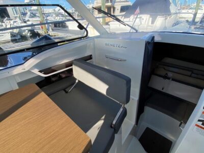 2021-beneteau-antares-8-5
