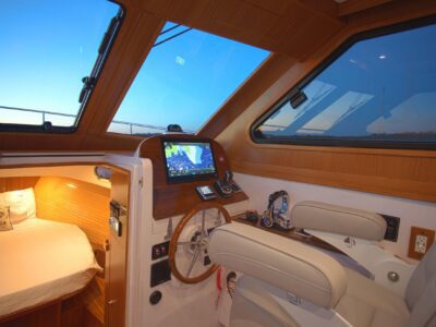 2024-true-north-34-outboard-express-6-1