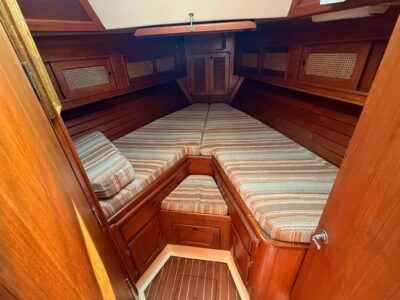 1982-bristol-41-1-center-cockpit-52