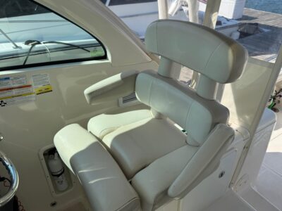 2014-pursuit-os-345-offshore-38