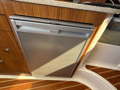 2014-pursuit-os-345-offshore-73