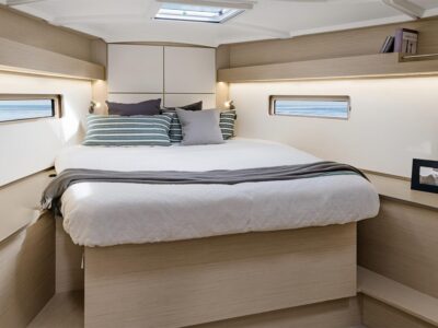 2025-beneteau-oceanis-40-1-10-1