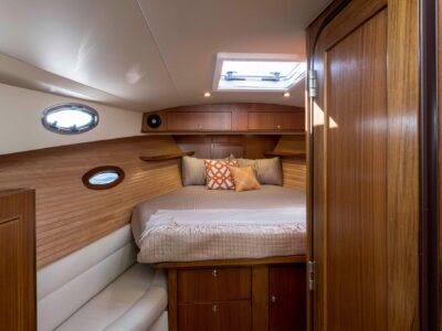 2025-true-north-39-outboard-express-14-1