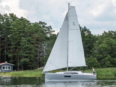 2027-beneteau-oceanis-30-1-3-1