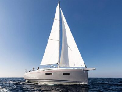 2027-beneteau-oceanis-34-1-2-1