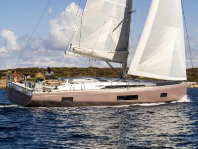 2027-beneteau-oceanis-52-2