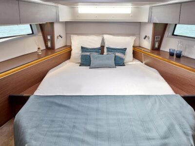 boat-10250436-9