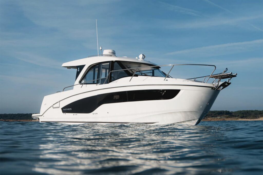 2027 Beneteau Antares 9