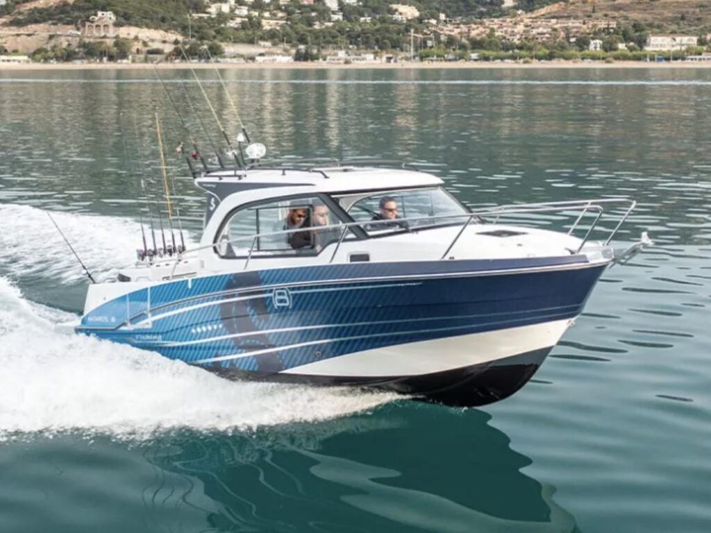 2027 Beneteau Antares 8 Fishing
