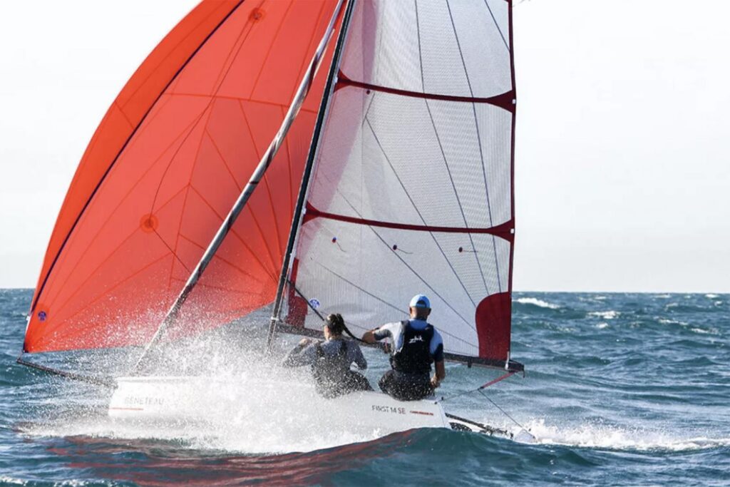 2027 Beneteau First 14 SE