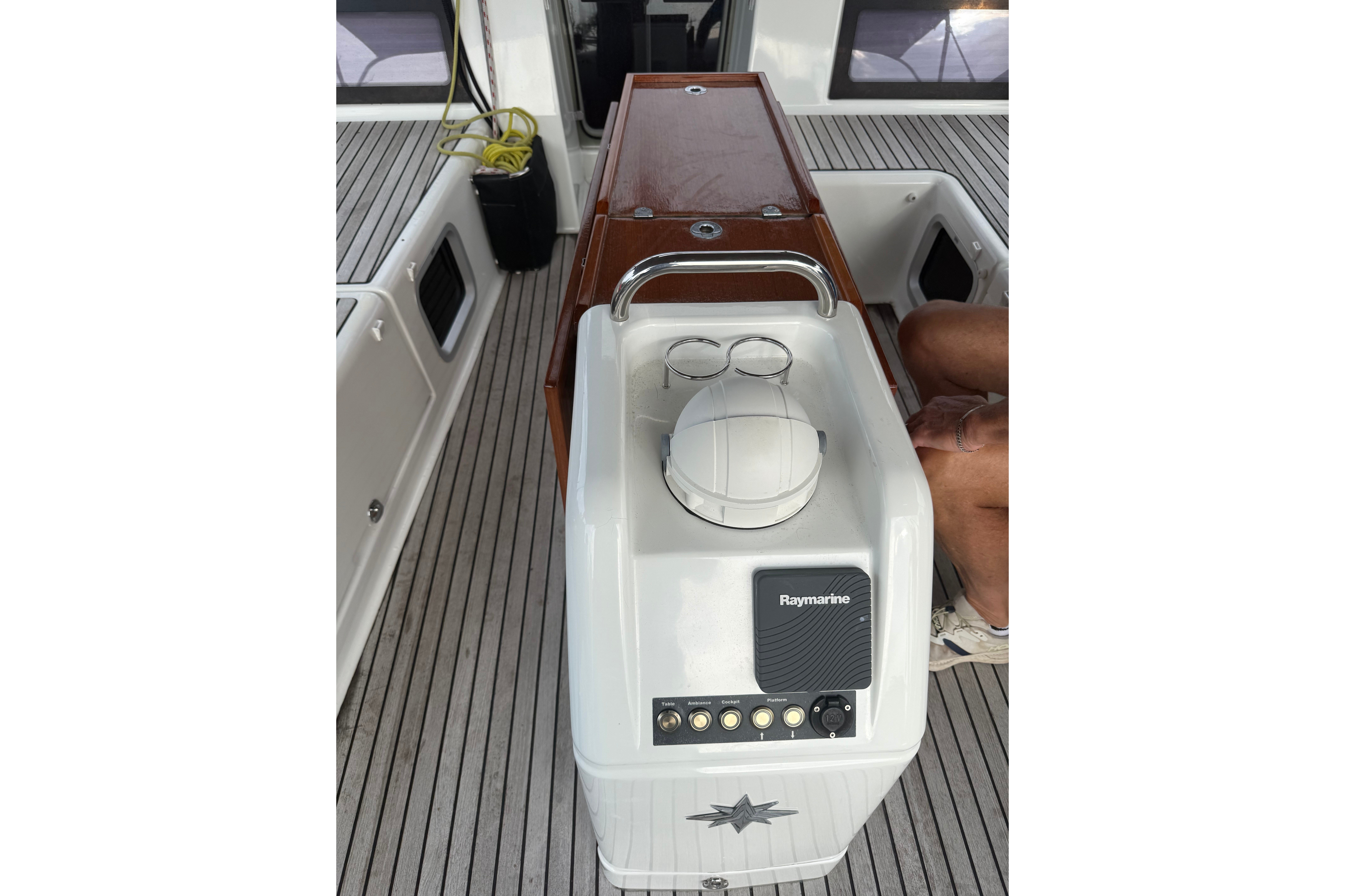 boat-10305714-25