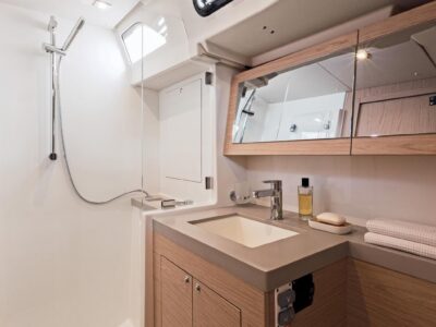 boat-10357820-32