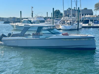boat-10359849-1