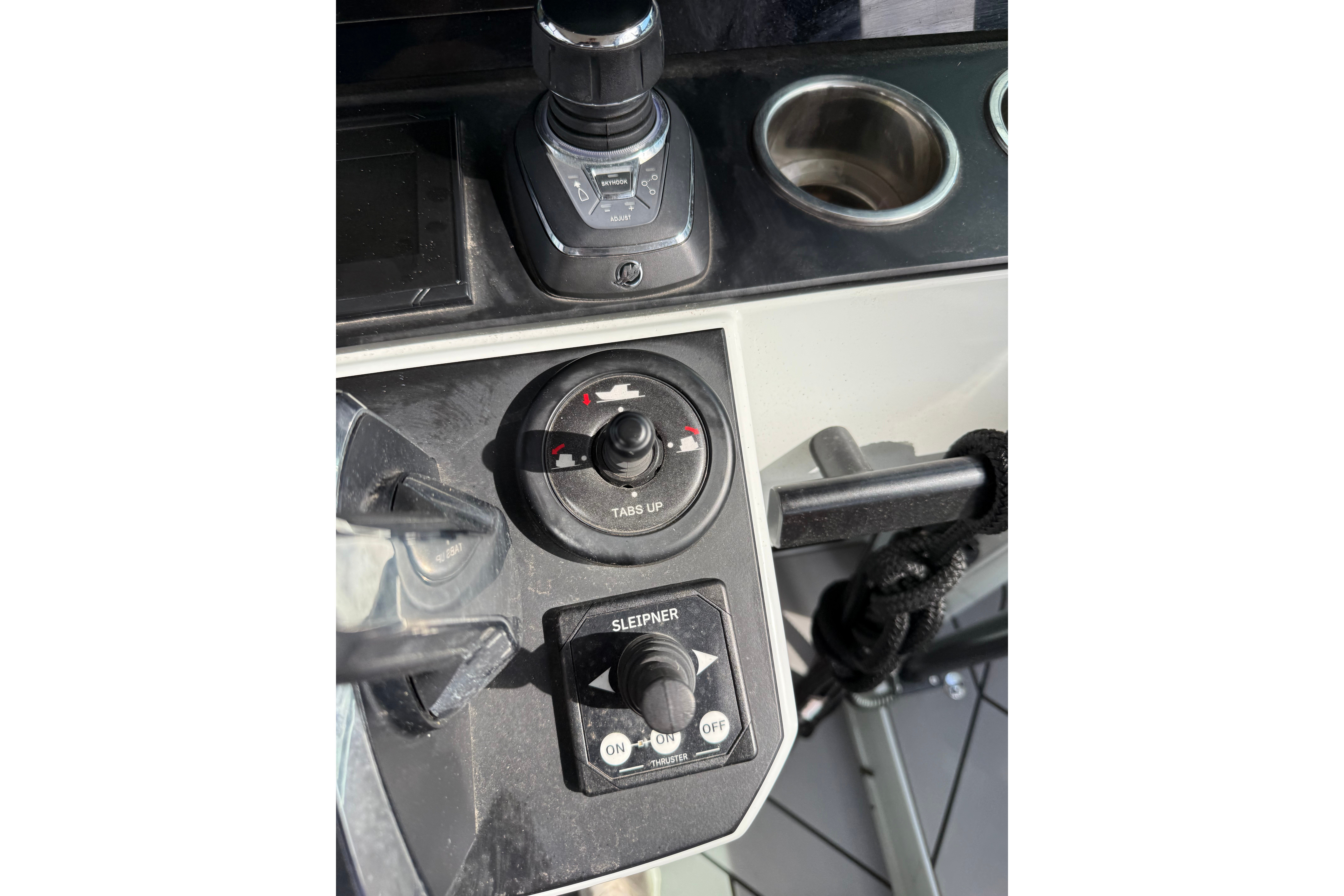 boat-10359849-30