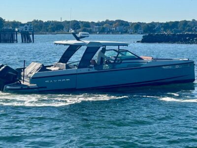 boat-10359849-8