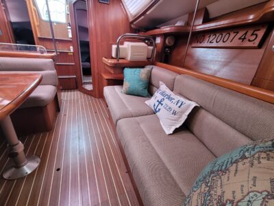 boat-10376041-42