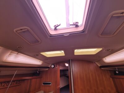 boat-10376041-44