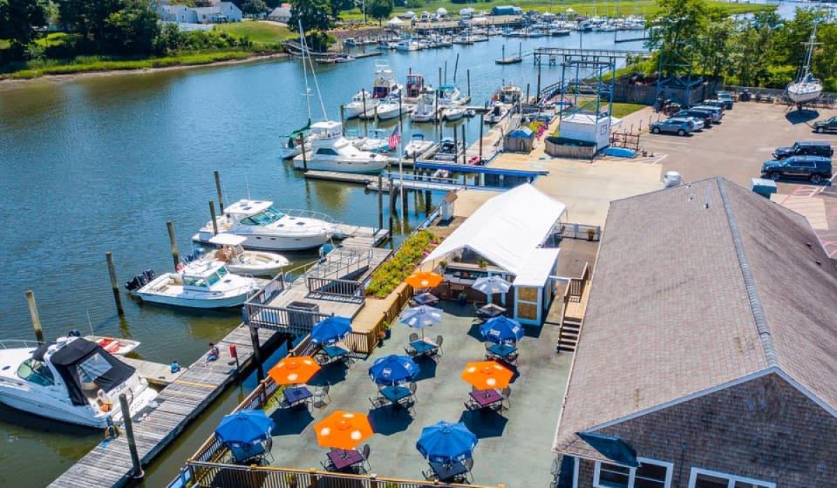 Outdoor Dining waterfront scene