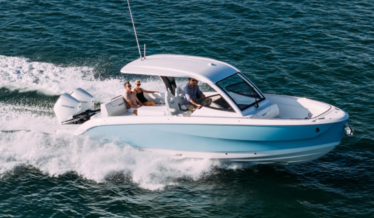 Beneteau Flyer 30 underway