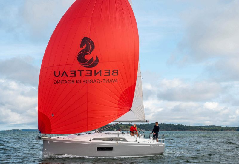 Oceanis 30.1 red sail