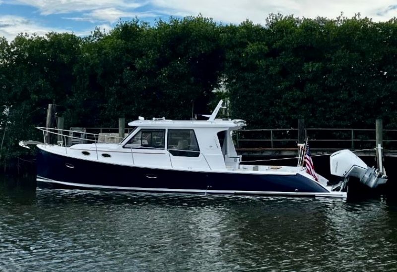 True North 39 with new outboards